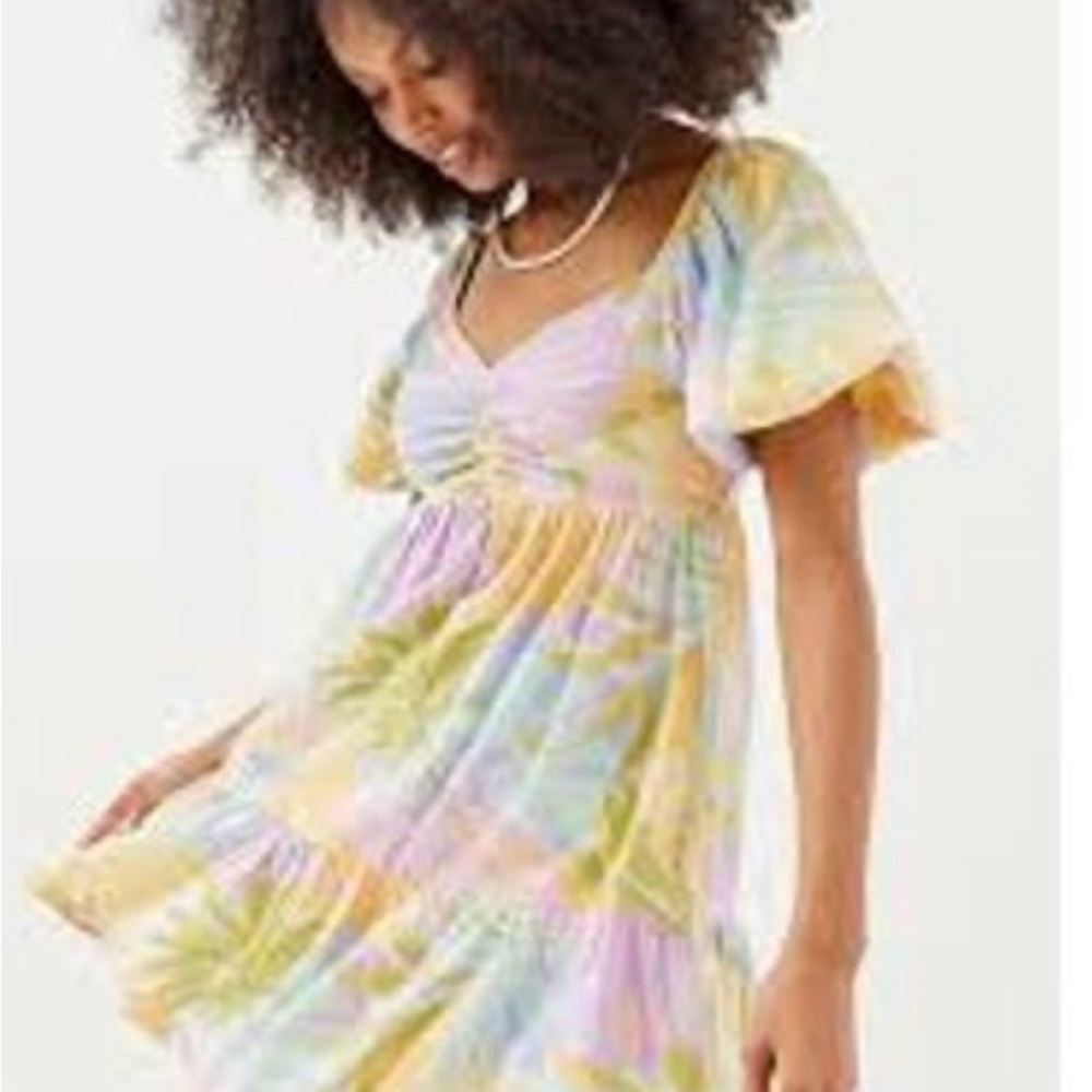 Billabong Pastel  Dress with Leaf Design